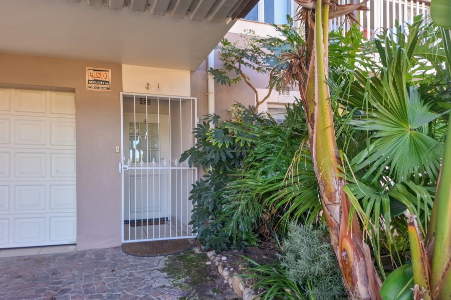 3 Bedroom Property for Sale in Costa Sarda Western Cape